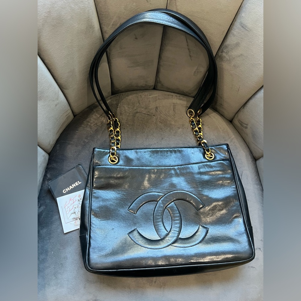 Chanel Lambskin 24k Gold Tote Bag - Picture 4 of 16